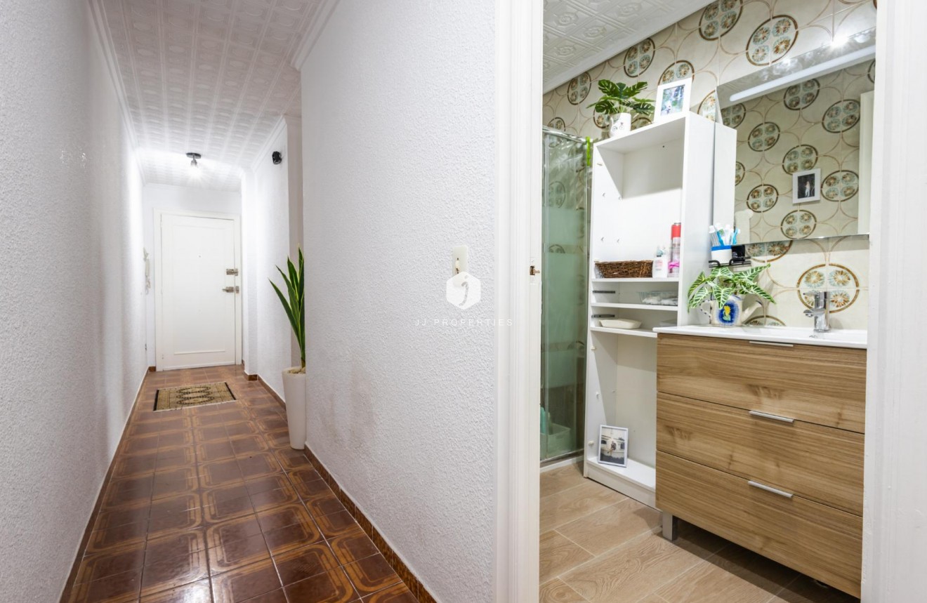 Tweedehands - Appartement / flat -
Torrevieja - Costa Blanca