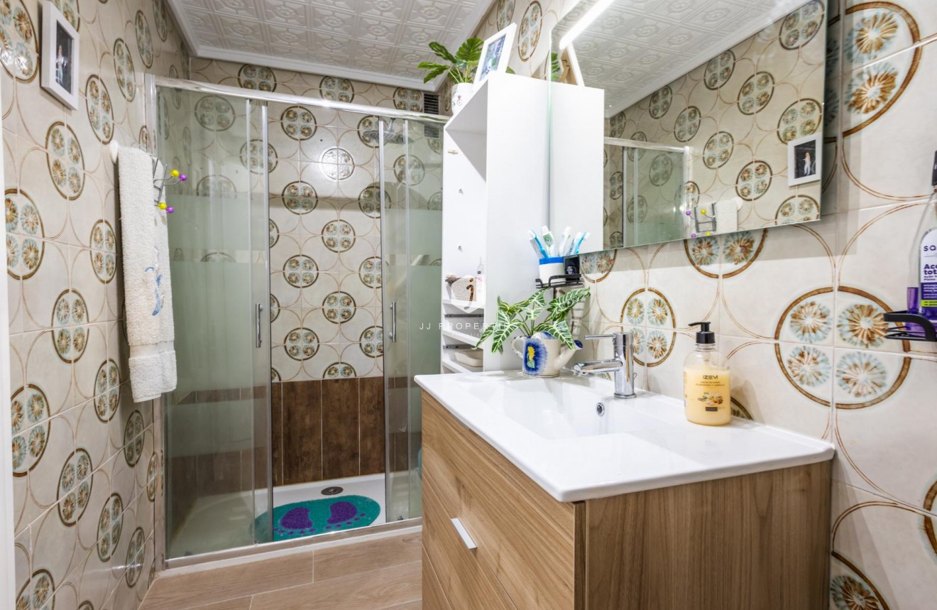 Tweedehands - Appartement / flat -
Torrevieja - Costa Blanca