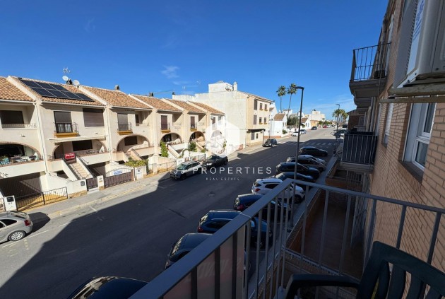 Aus zweiter Hand - Wohnung -
San Miguel de Salinas - Inland