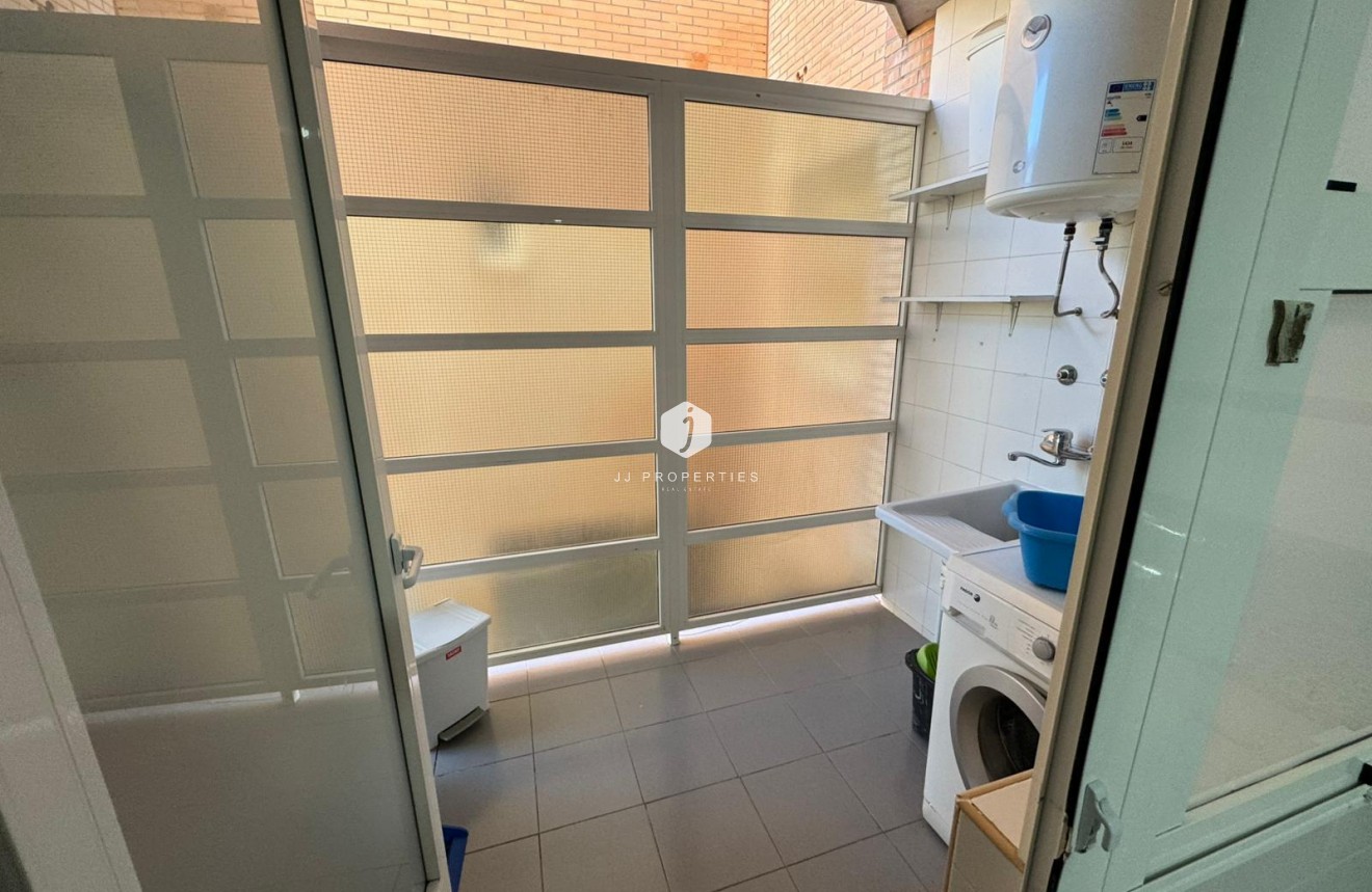 Aus zweiter Hand - Wohnung -
San Miguel de Salinas - Inland