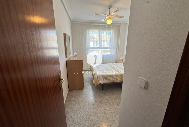 Aus zweiter Hand - Wohnung -
San Miguel de Salinas - Inland