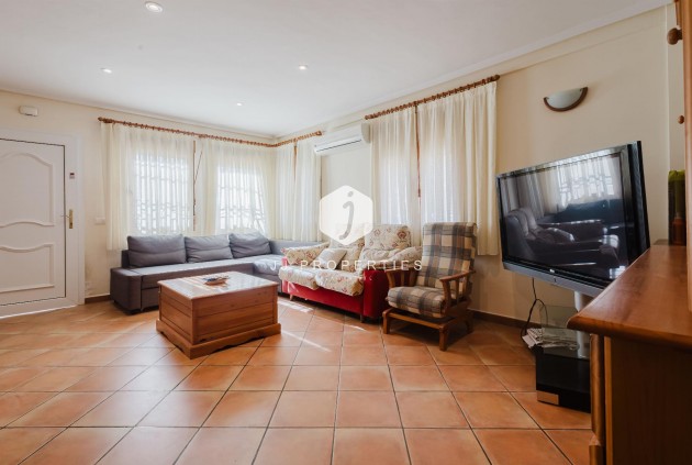 Resale - Bungalow -
Torrevieja - Costa Blanca