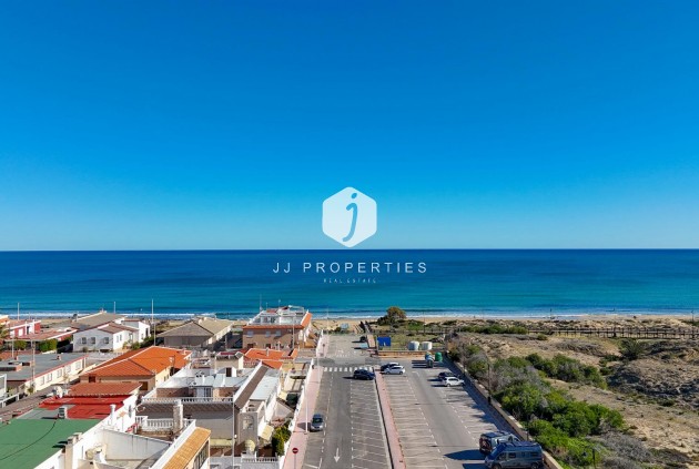 Resale - Bungalow -
Torrevieja - Costa Blanca