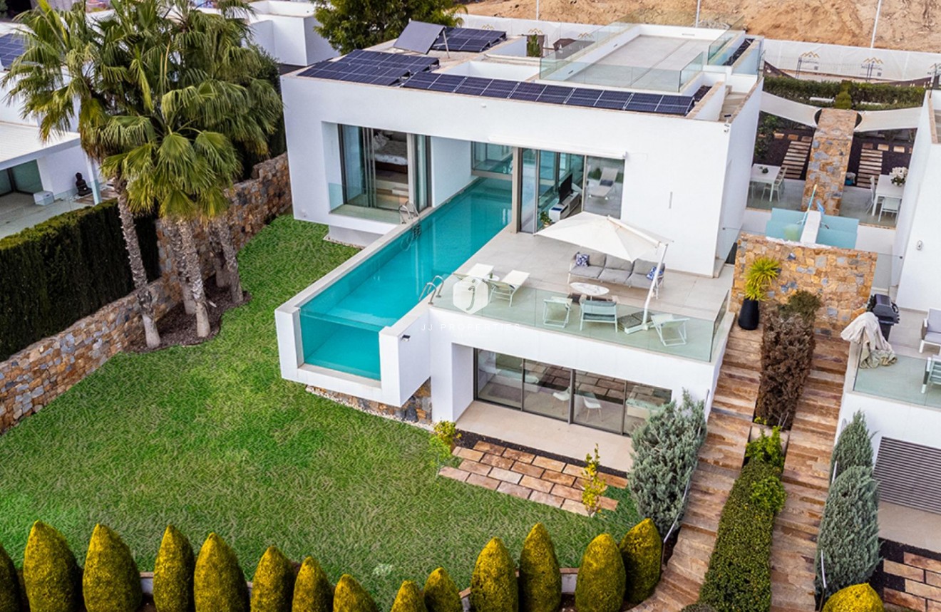 Resale - Villa -
Orihuela Costa - Costa Blanca