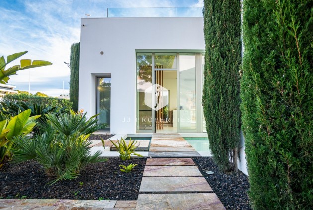 Resale - Villa -
Orihuela Costa - Costa Blanca