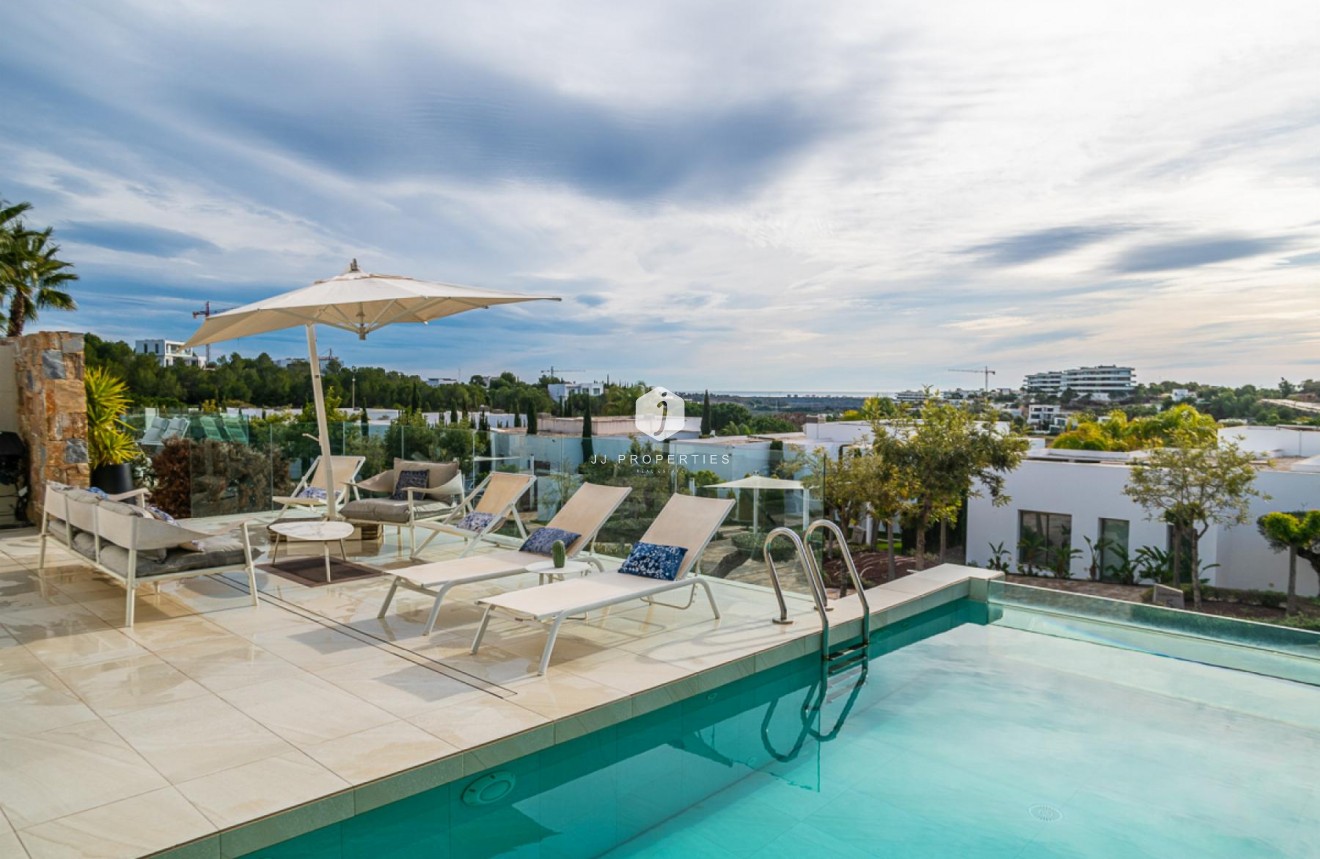 Resale - Villa -
Orihuela Costa - Costa Blanca