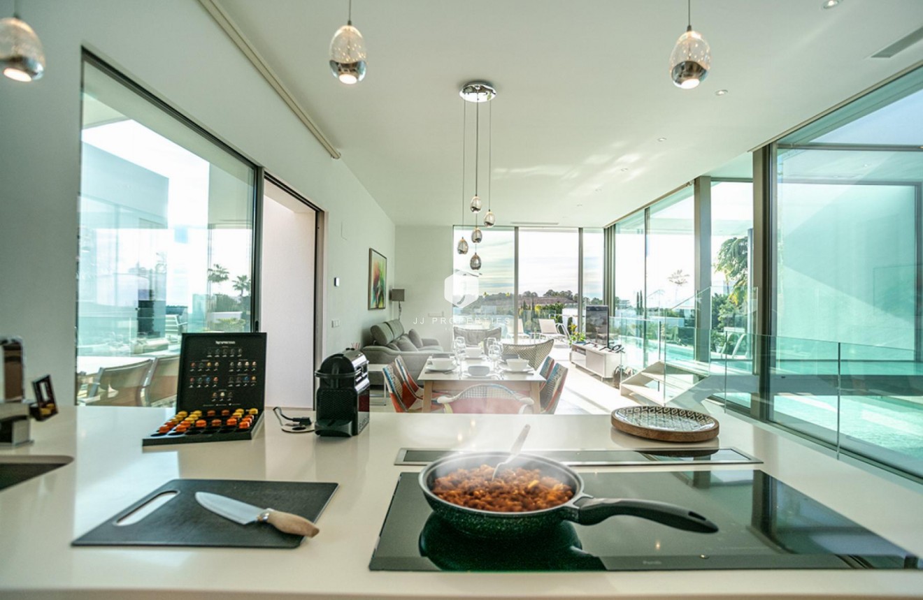 Resale - Villa -
Orihuela Costa - Costa Blanca