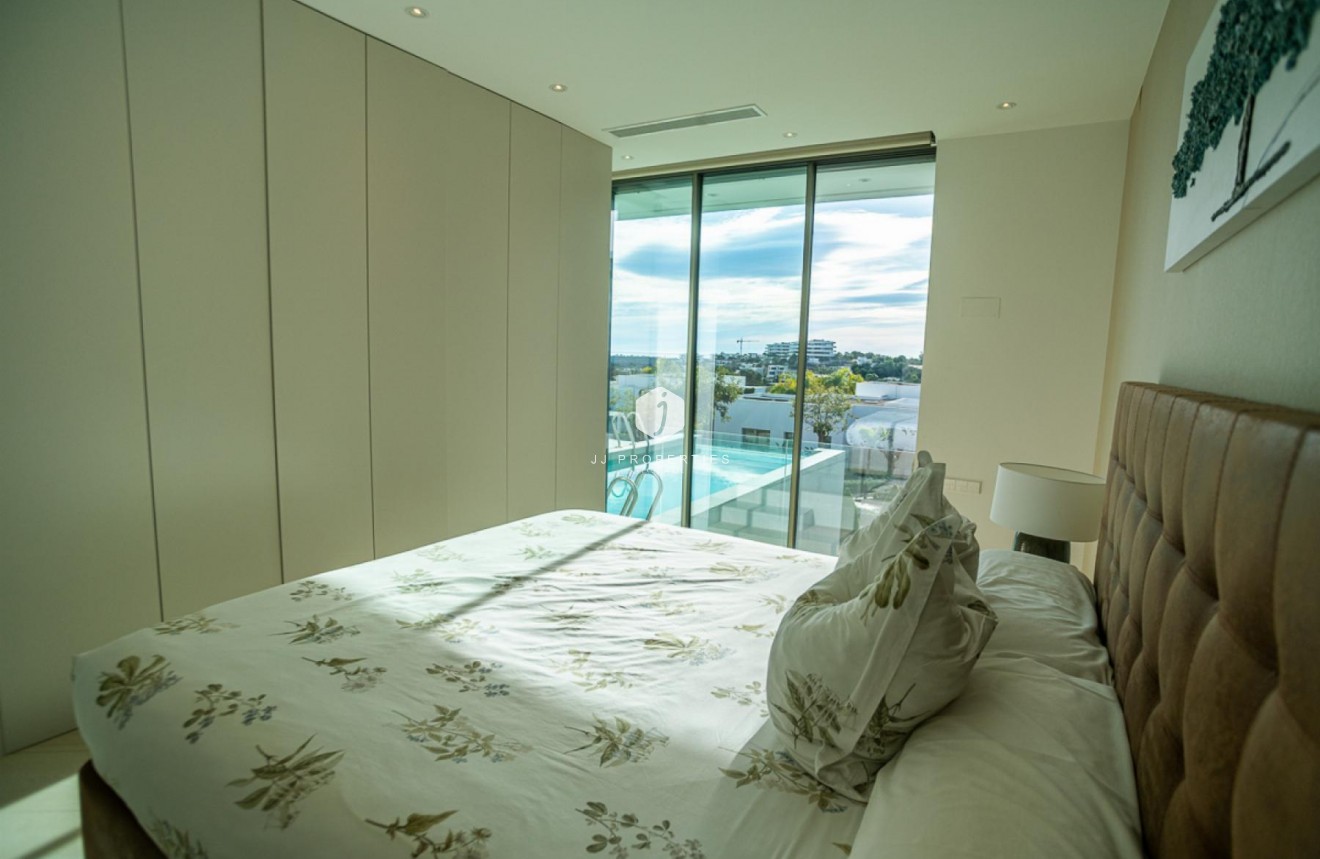 Resale - Villa -
Orihuela Costa - Costa Blanca