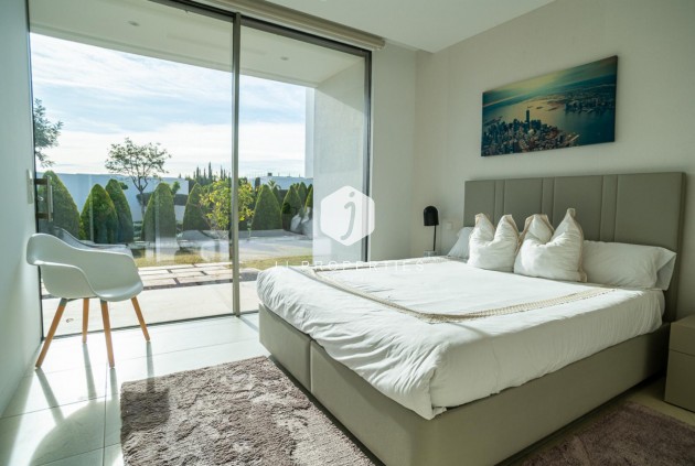 Resale - Villa -
Orihuela Costa - Costa Blanca