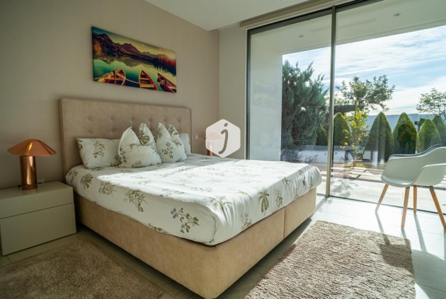 Resale - Villa -
Orihuela Costa - Costa Blanca