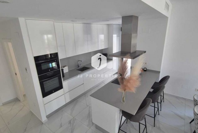 Resale - Villa -
Bigastro - Inland