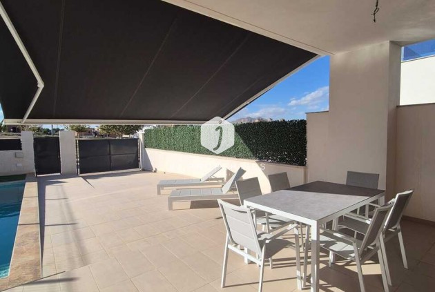 Resale - Villa -
Bigastro - Inland