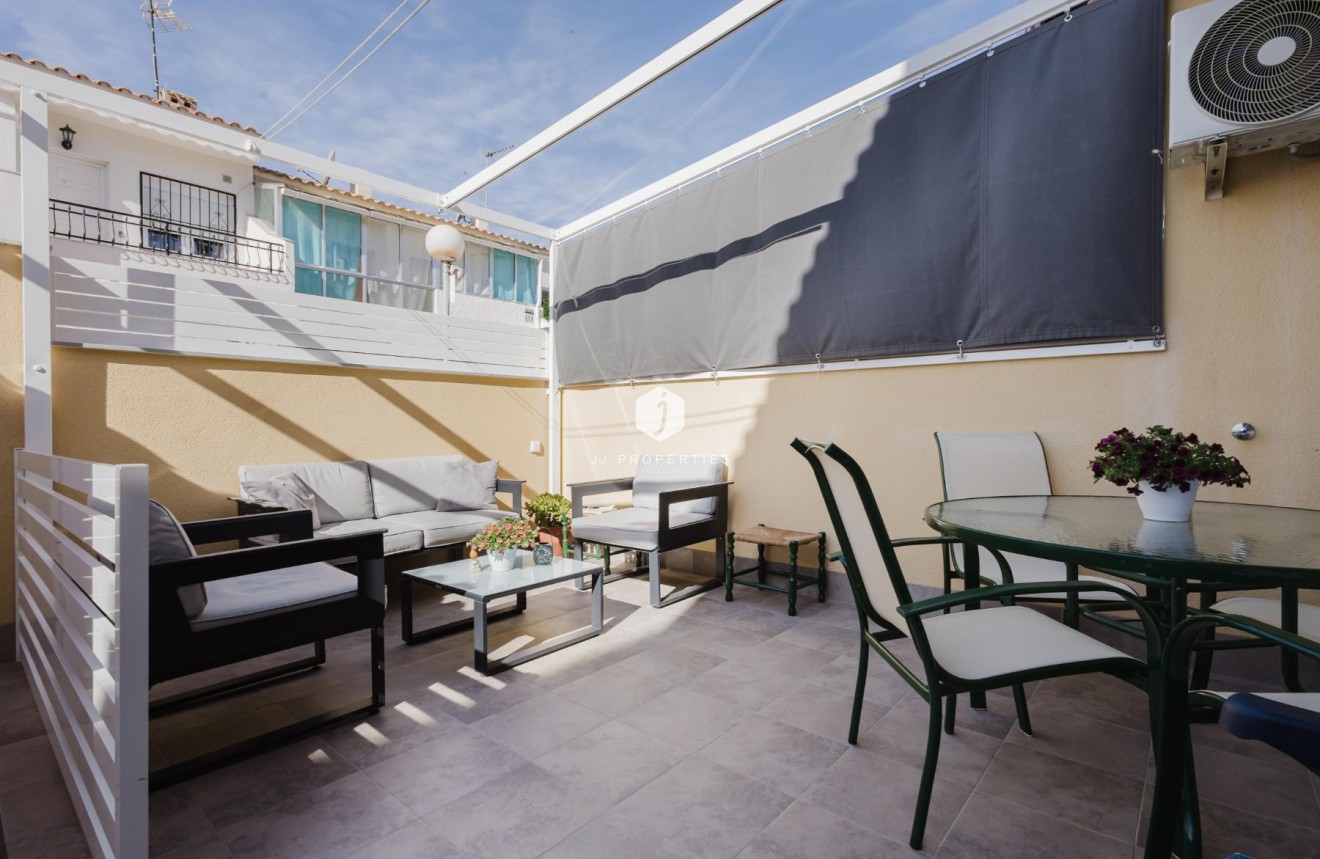 Resale - Bungalow -
Torrevieja - Costa Blanca