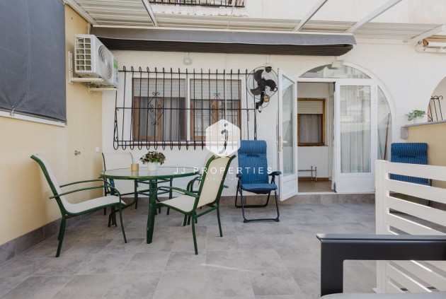 Resale - Bungalow -
Torrevieja - Costa Blanca