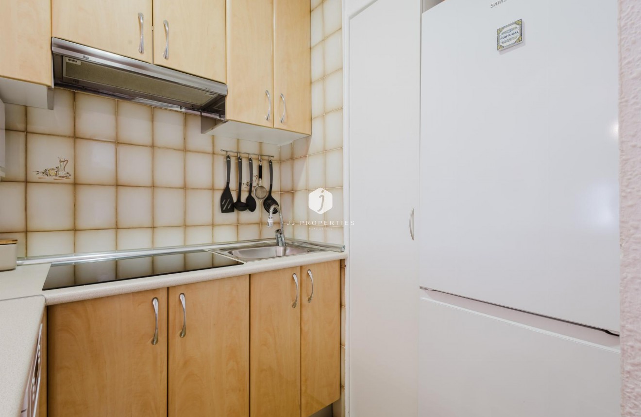 Resale - Bungalow -
Torrevieja - Costa Blanca