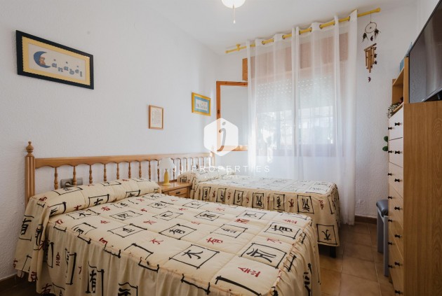Resale - Bungalow -
Torrevieja - Costa Blanca