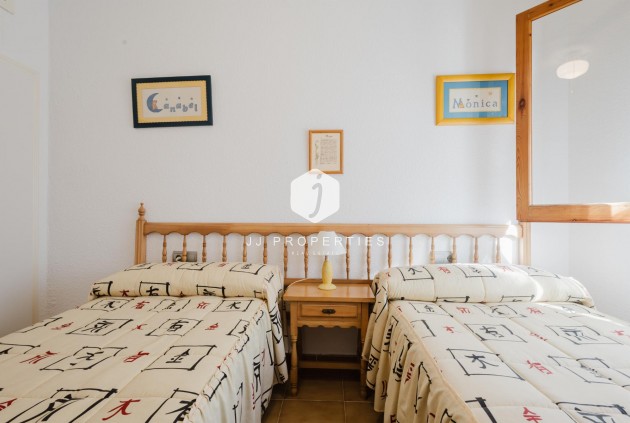 Resale - Bungalow -
Torrevieja - Costa Blanca