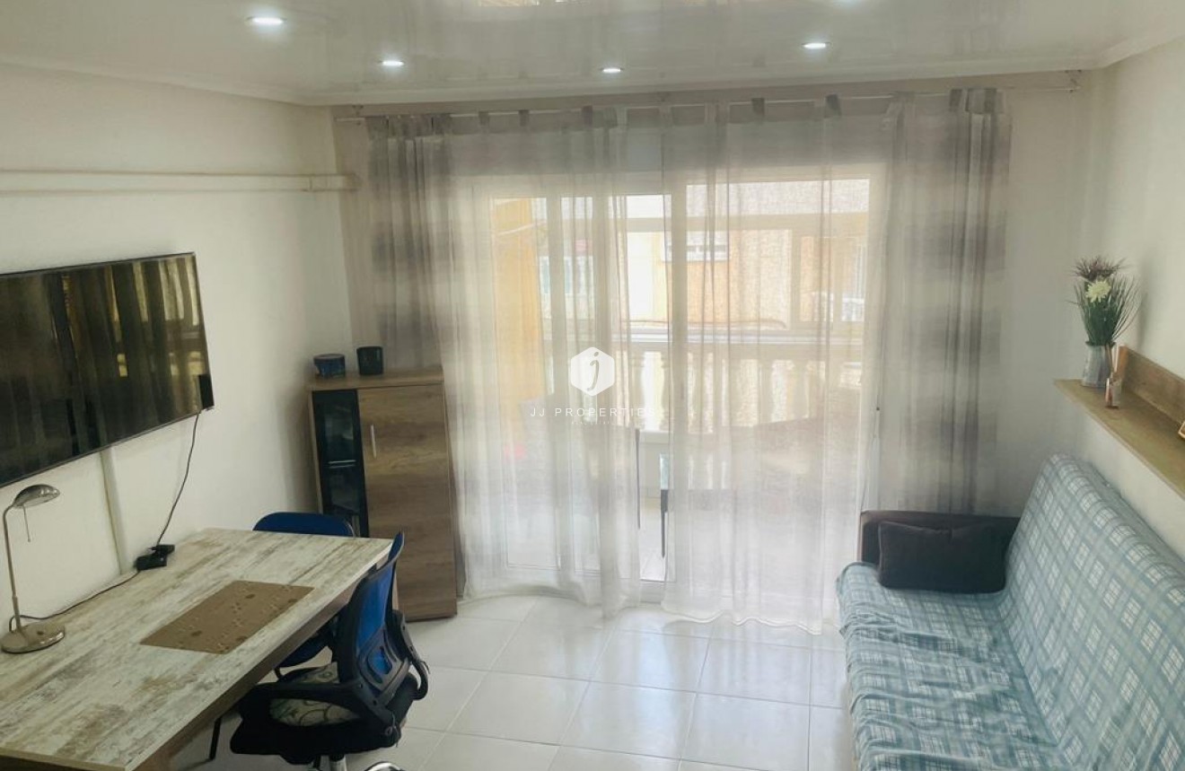 Resale - Apartment / flat -
Torrevieja - HABANERAS - LA LOMA