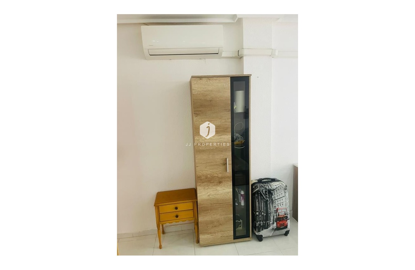 Resale - Apartment / flat -
Torrevieja - HABANERAS - LA LOMA