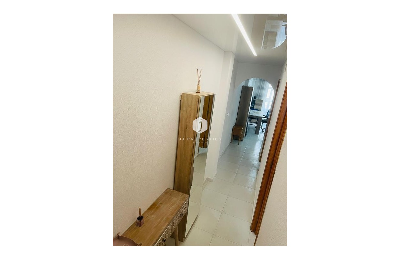 Resale - Apartment / flat -
Torrevieja - HABANERAS - LA LOMA