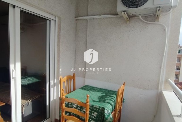 Tweedehands - Appartement / flat -
Torrevieja - CASCO URBANO