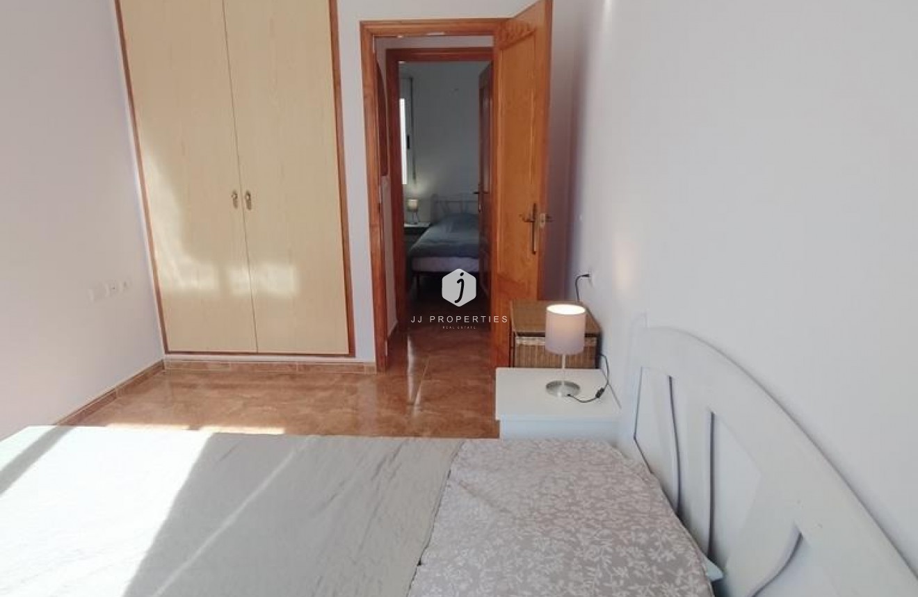 Tweedehands - Appartement / flat -
Torrevieja - CASCO URBANO
