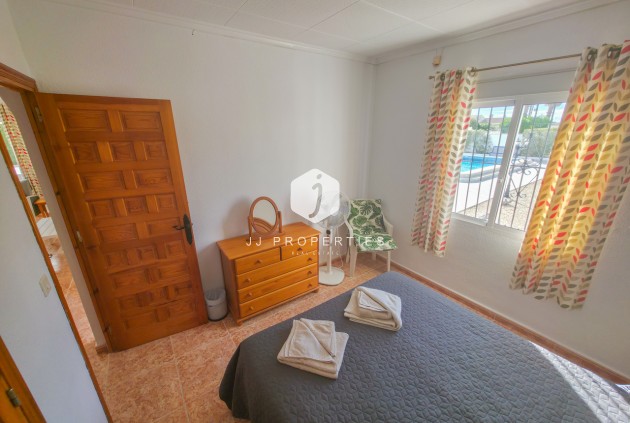 D'occasion - Villa -
Torrevieja - Costa Blanca