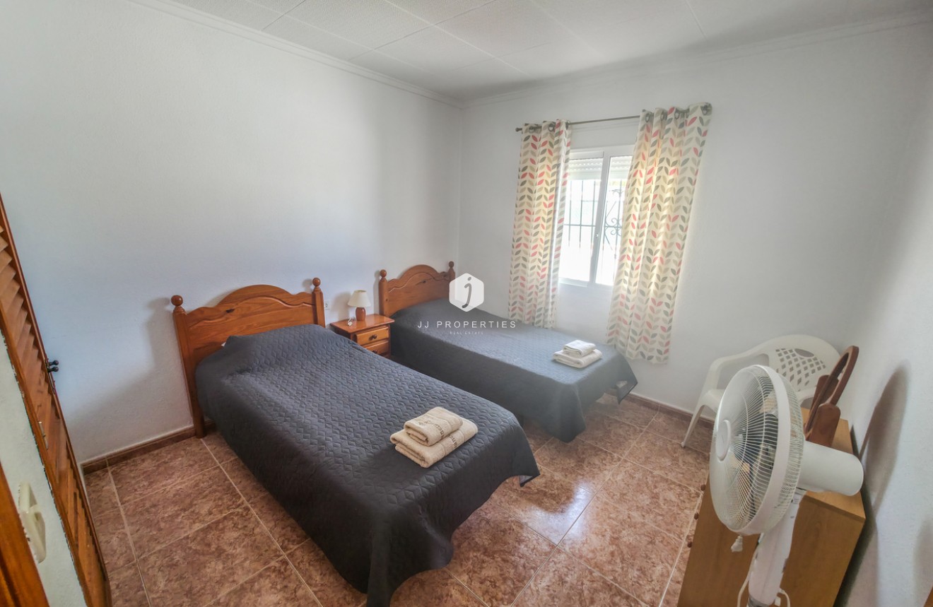 D'occasion - Villa -
Torrevieja - Costa Blanca