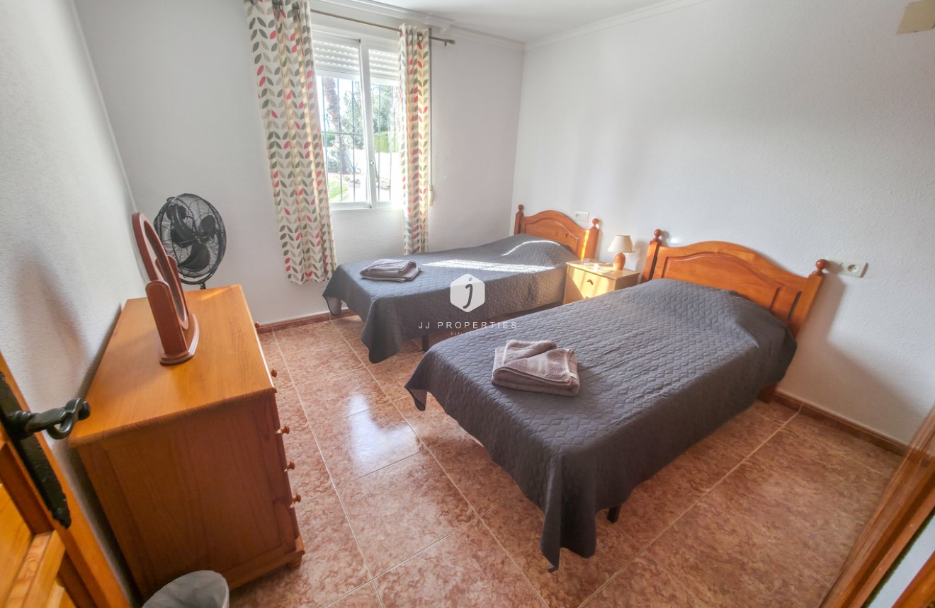 D'occasion - Villa -
Torrevieja - Costa Blanca