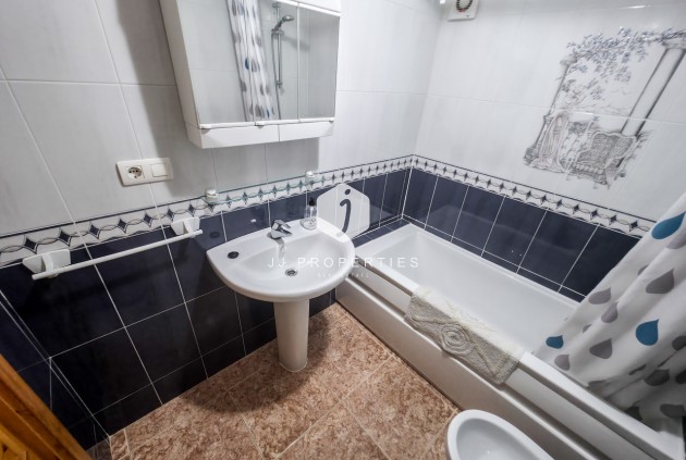 D'occasion - Villa -
Torrevieja - Costa Blanca