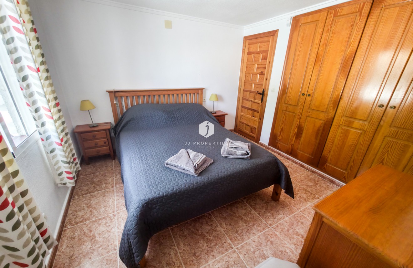 D'occasion - Villa -
Torrevieja - Costa Blanca