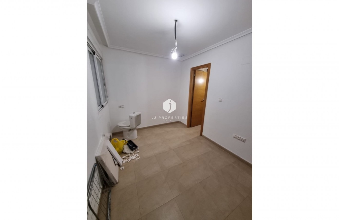 Resale - Apartment / flat -
Torrevieja - Costa Blanca
