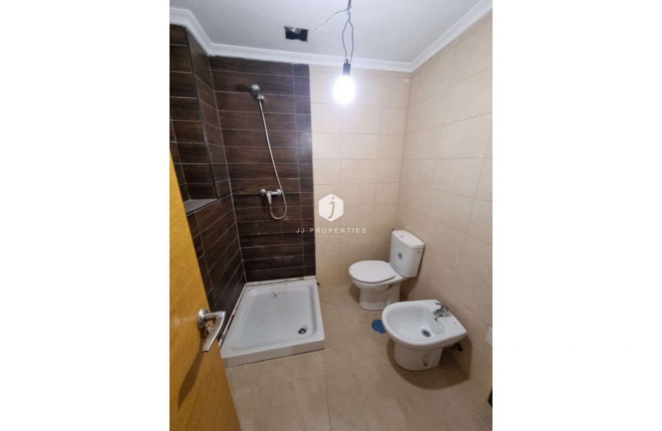 Resale - Apartment / flat -
Torrevieja - Costa Blanca