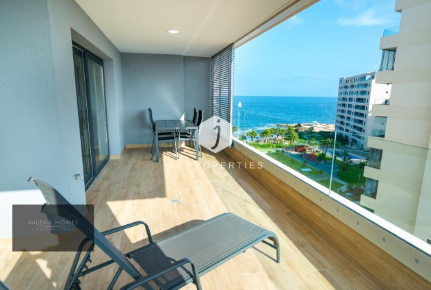 Resale - Apartment / flat -
Torrevieja - Punta prima