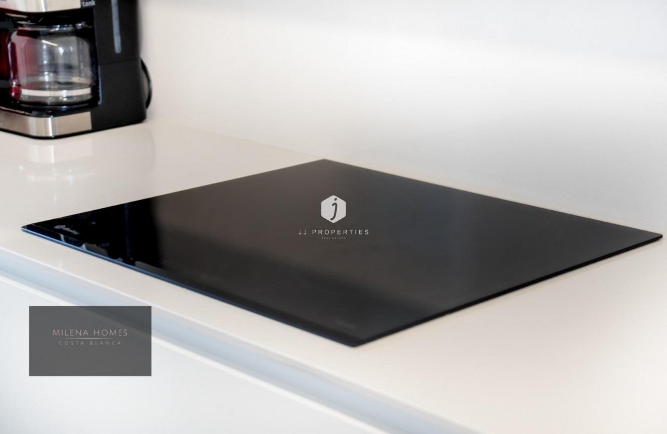 Resale - Apartment / flat -
Torrevieja - Punta prima