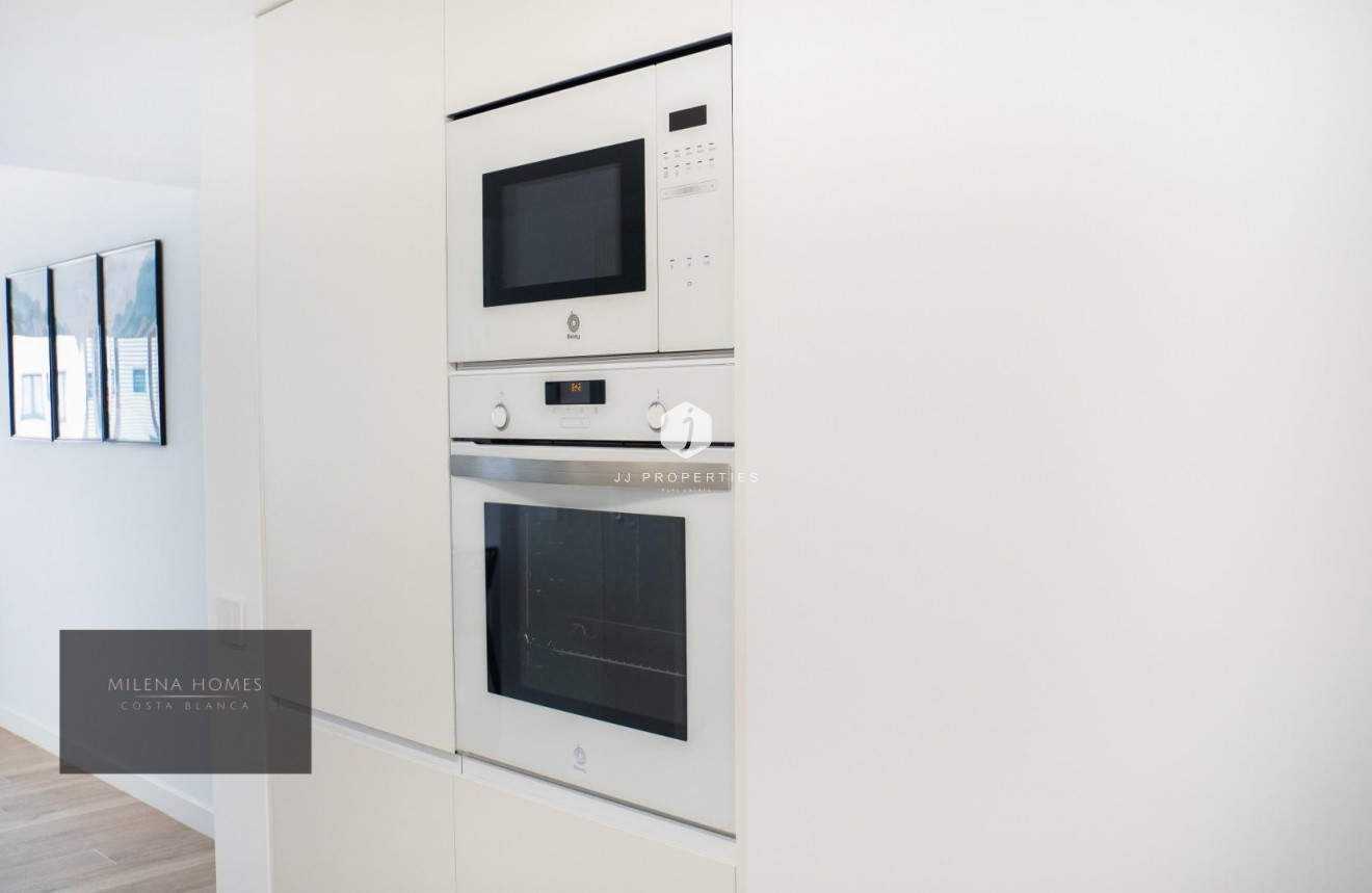 Resale - Apartment / flat -
Torrevieja - Punta prima