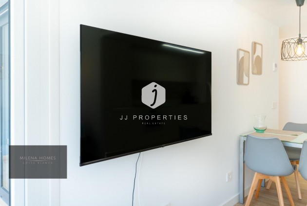 Resale - Apartment / flat -
Torrevieja - Punta prima