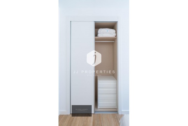 Resale - Apartment / flat -
Torrevieja - Punta prima