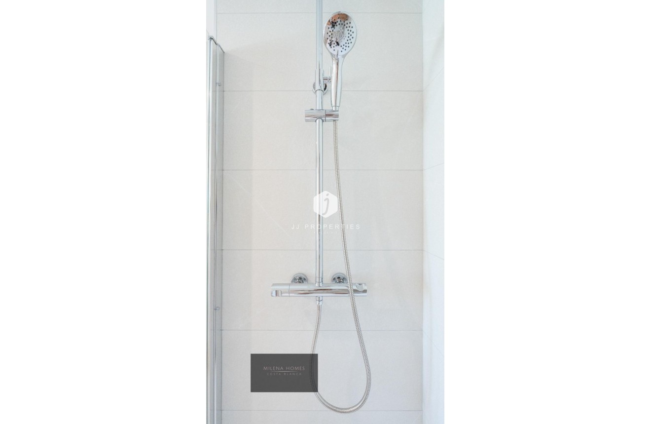 Resale - Apartment / flat -
Torrevieja - Punta prima