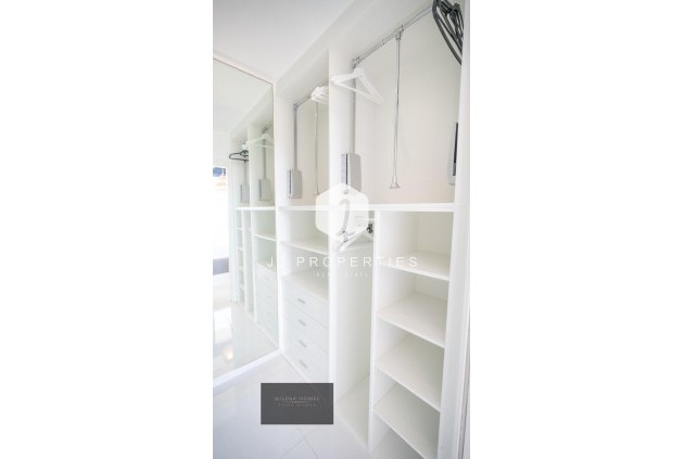 Resale - Penthouse -
Torrevieja - Punta prima