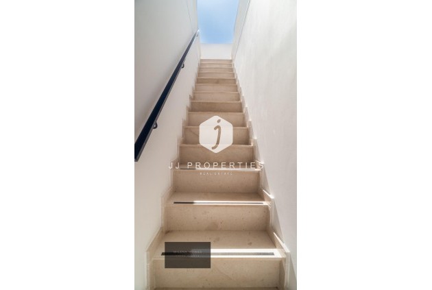 Resale - Penthouse -
Torrevieja - Punta prima