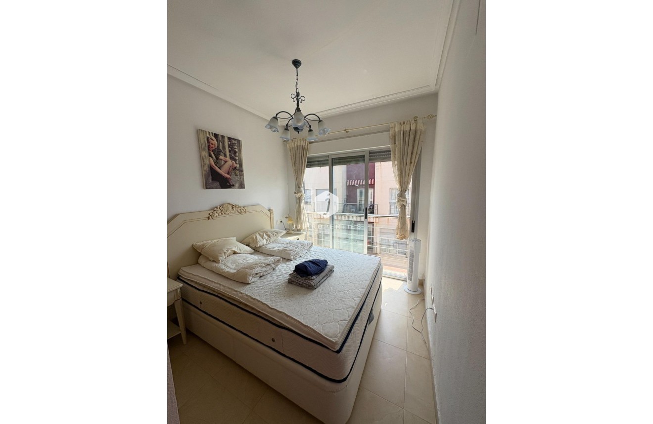 D'occasion - Attique -
Torrevieja - Punta prima