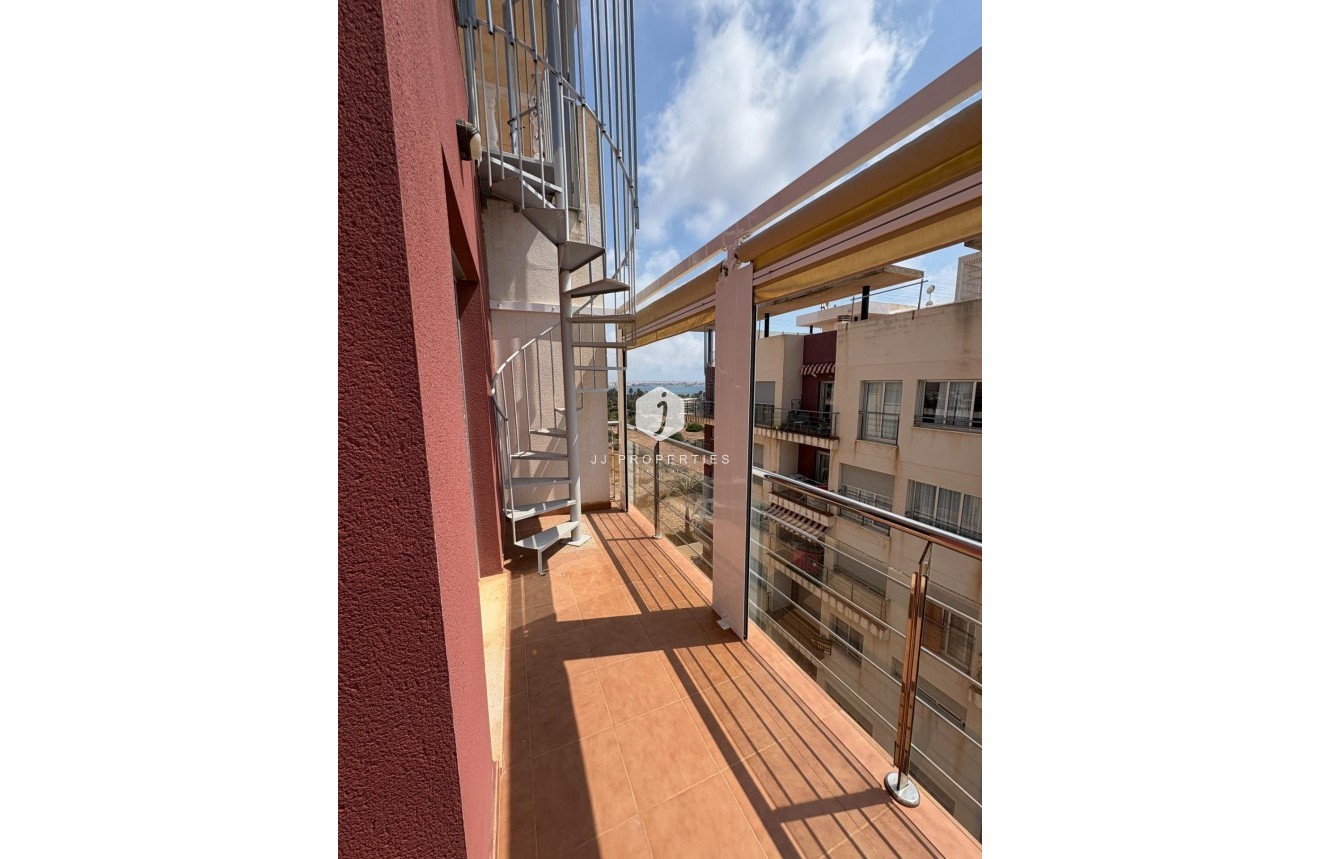 D'occasion - Attique -
Torrevieja - Punta prima