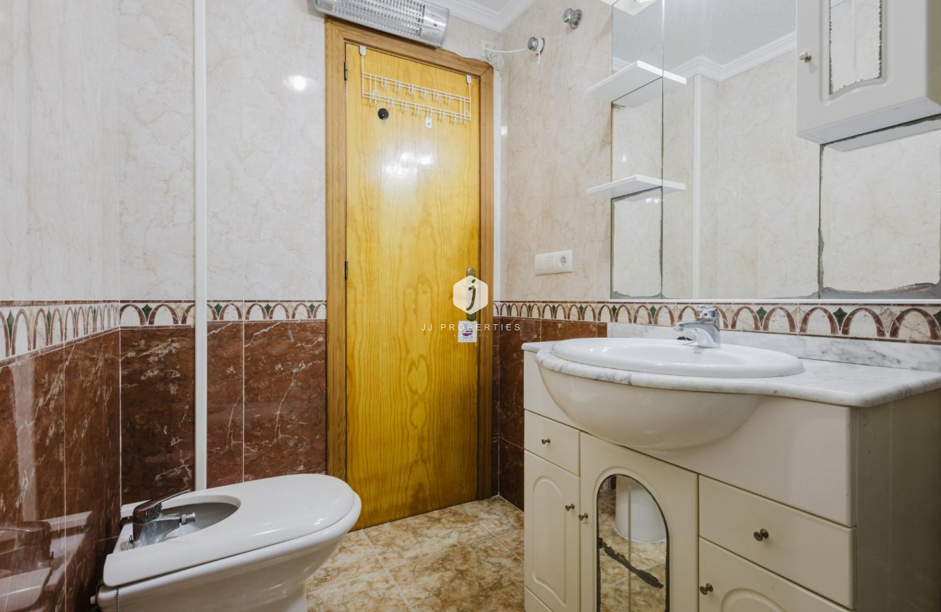 Segunda mano - Apartamento / piso -
Torrevieja - Costa Blanca