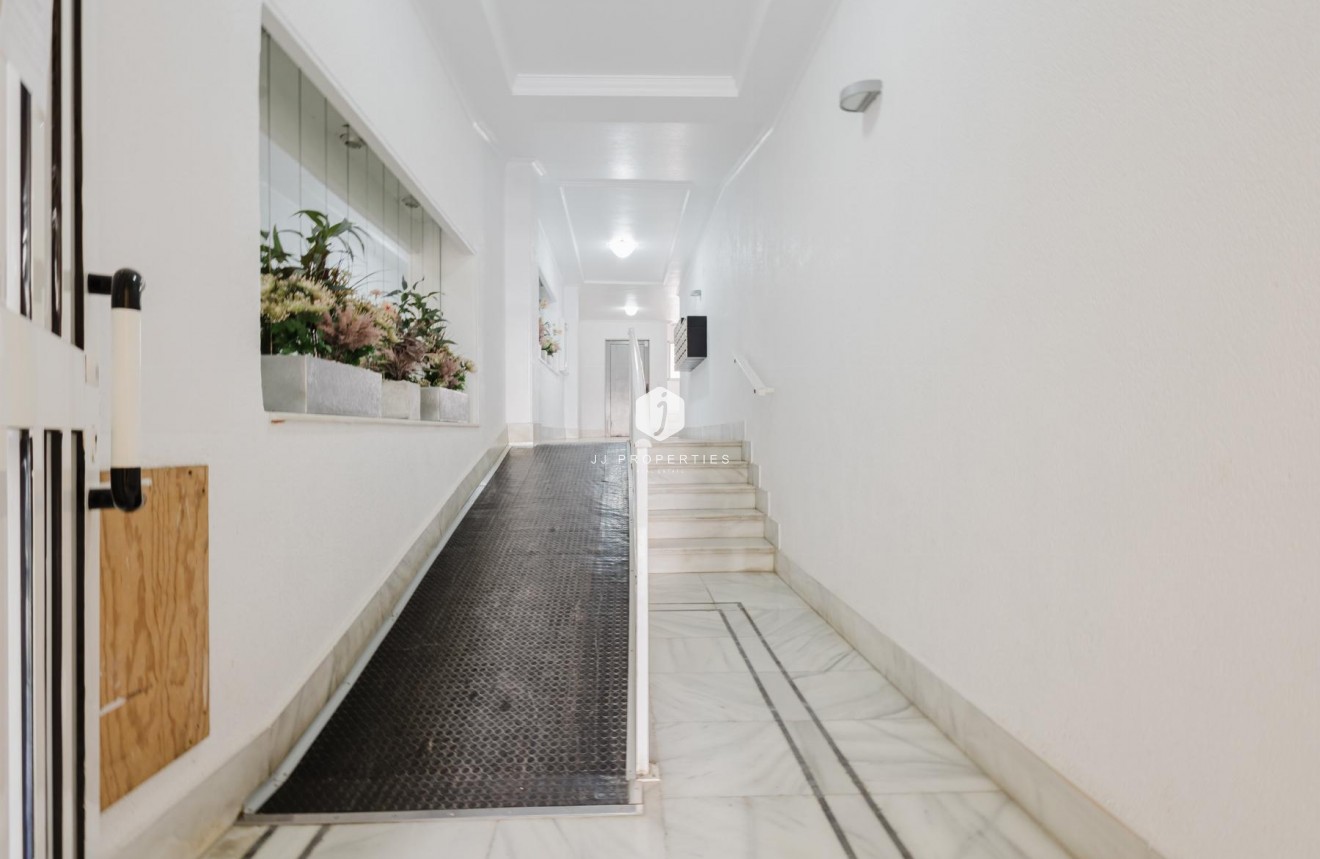 Segunda mano - Apartamento / piso -
Torrevieja - Costa Blanca