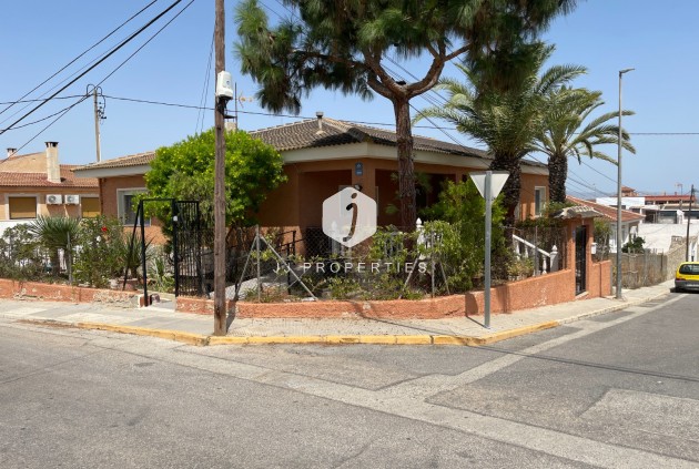 Resale - Villa -
Benijofar - Costa Blanca