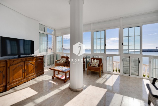 Resale - Apartment / flat -
Torrevieja - Costa Blanca