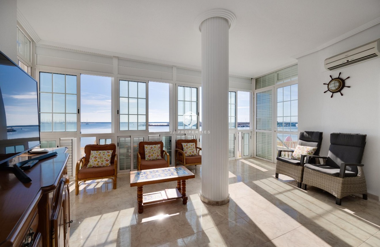 Resale - Apartment / flat -
Torrevieja - Costa Blanca