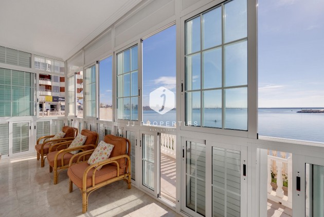 Resale - Apartment / flat -
Torrevieja - Costa Blanca