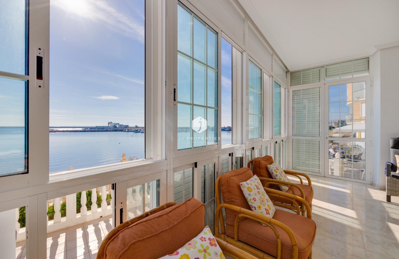 Resale - Apartment / flat -
Torrevieja - Costa Blanca